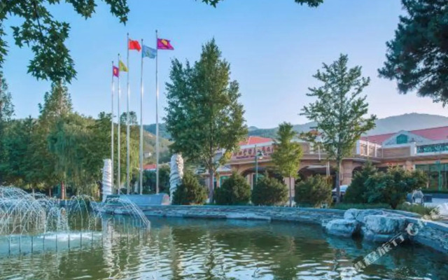 Fragrant Hill Empark Hotel
