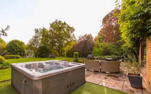Host Stay Four Seasons