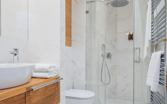 Sophisticated Apartment in Vinohrady by Prague Days