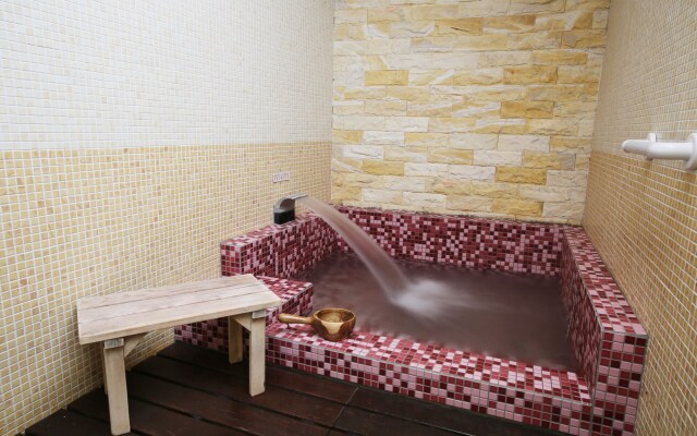 Long Shan Hotel