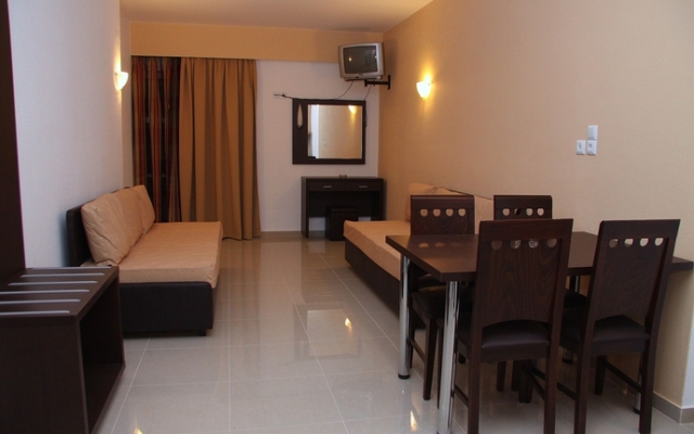 Agela Hotel & Apartments