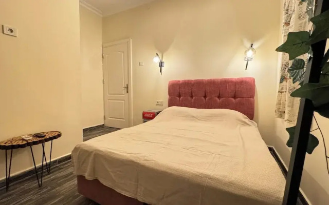 Callisto Pub & Kitchen & Hotel