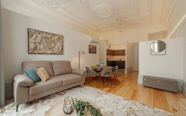 Heart OF Porto Apartment A by Vacationy