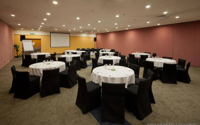 Distinction Hamilton Hotel & Conference Centre