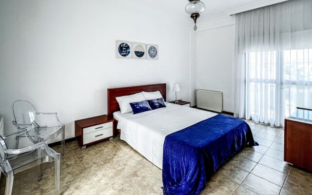Villa With Private Pool and Backyard in Lapta