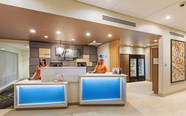 Holiday Inn Express & Suites Chanute by IHG