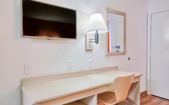 Motel 6 Fresno - SR 99