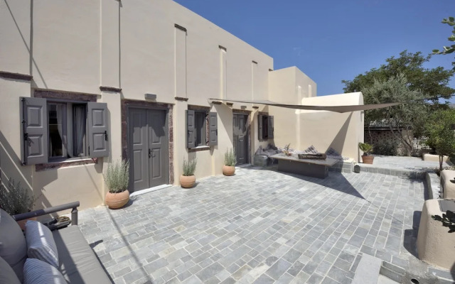 Alia Mansion by K&K