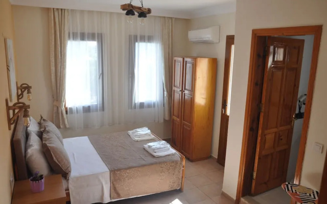 Dalyando Hotel