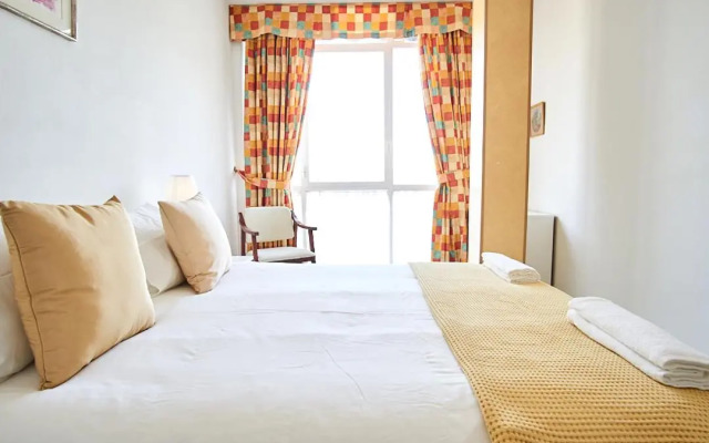 San Jacinto Triana Suite by Valcambre