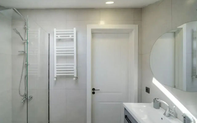 Niabi 3BDR Mansard