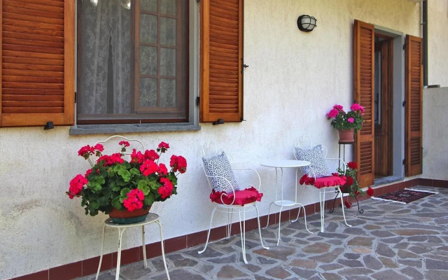 Holiday Home in Camaiore With Mountain Views