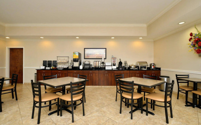 Best Western Plus Louisa