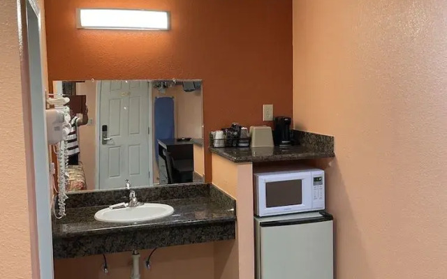 Budget Motel