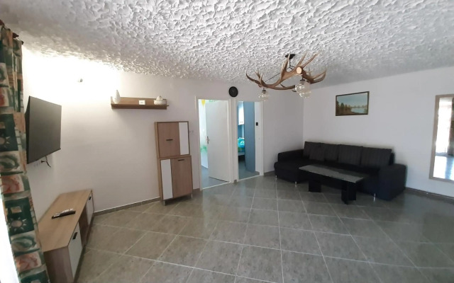 4 féröhelyes apartman