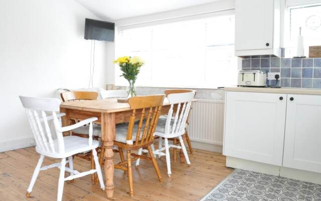 2 Bedroom Home in Balham