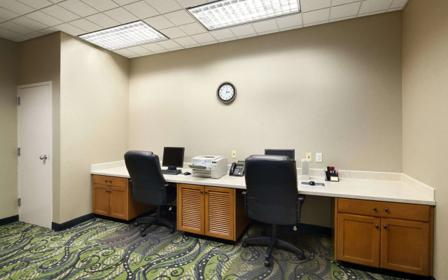 Ramada by Wyndham Olympia