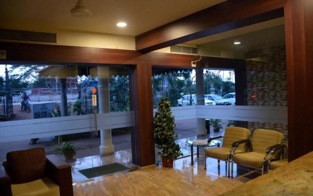 OYO Premium Hubli Dharwad Highway