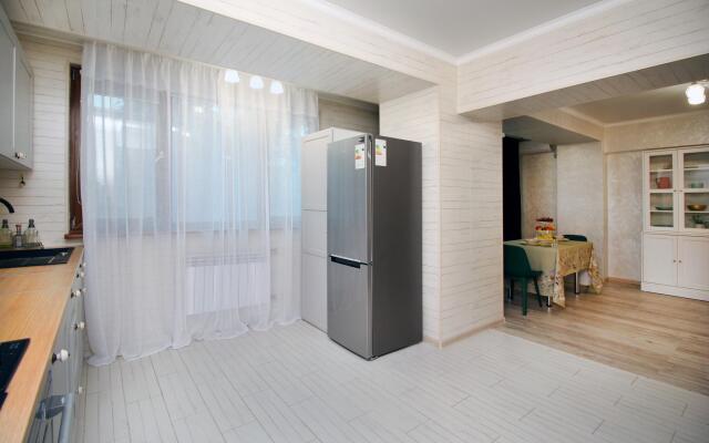 Апартаменты на проспекте Абылай хана