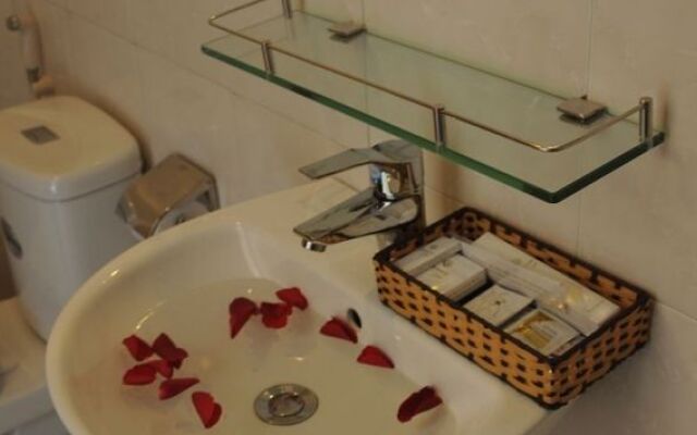 Champa Hotel