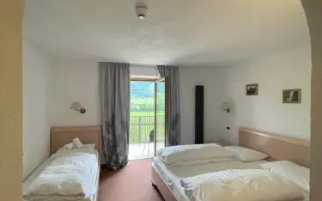 Hotel Larch