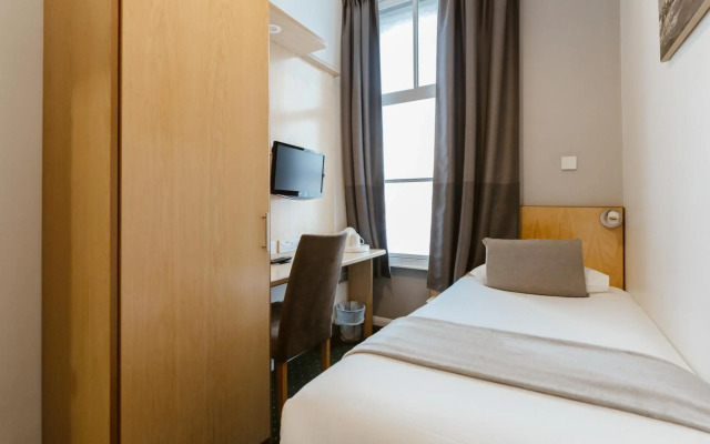 Star Hotel