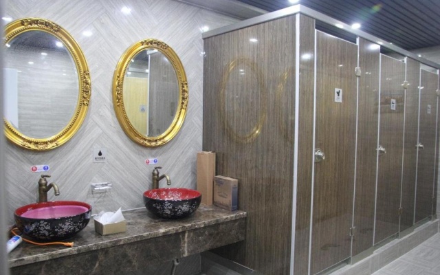 Ziyuoxing International Hostel – Bathroom – Qingdao