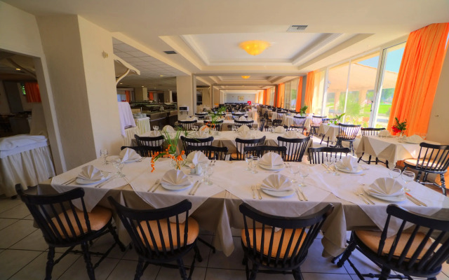 Elea Beach Hotel