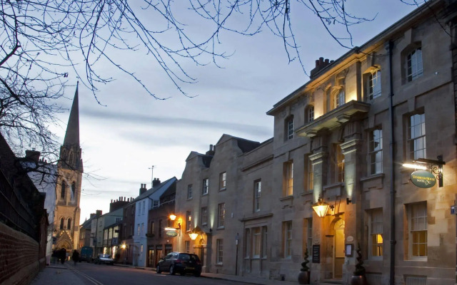 Vanbrugh House Hotel