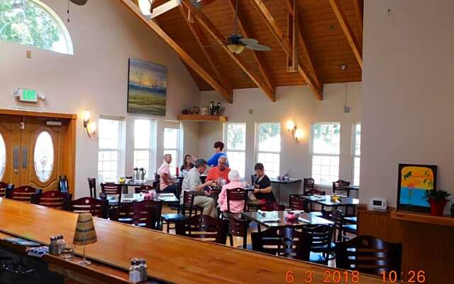 Freeport Wine Country Inn & Bistro