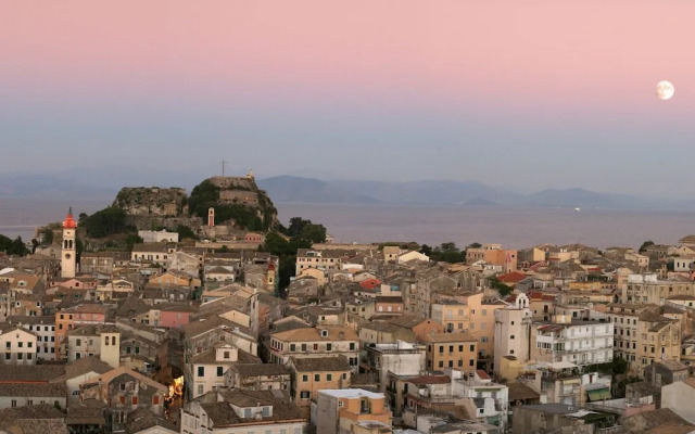 Charming Central Corfu Apartment