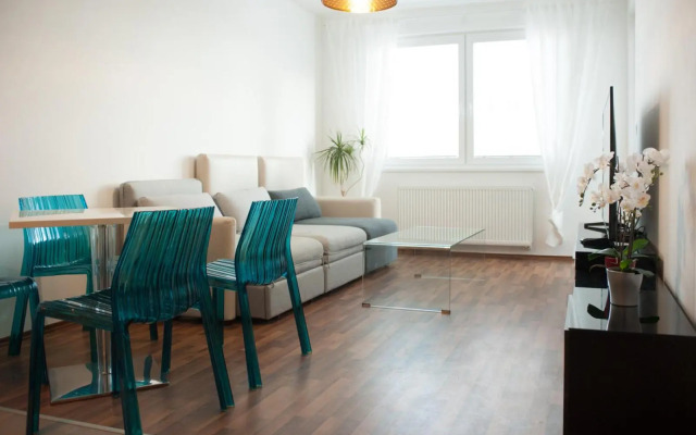 After Eight Apartment