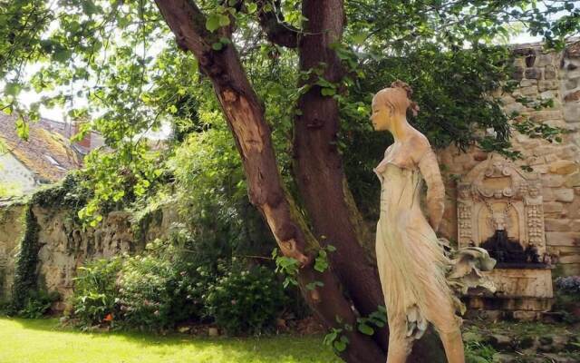 Besharat Gallery & Museum