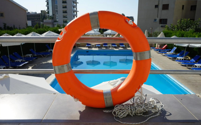 Polyxeni Hotel Apartments