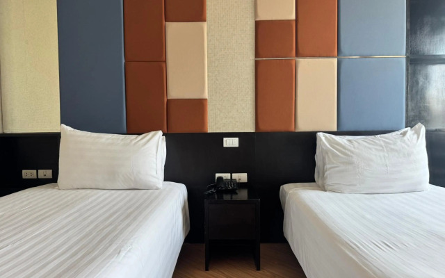 The Sunreno Hotel