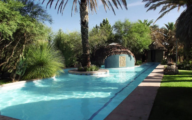 Nirvana Restaurant And Retreat