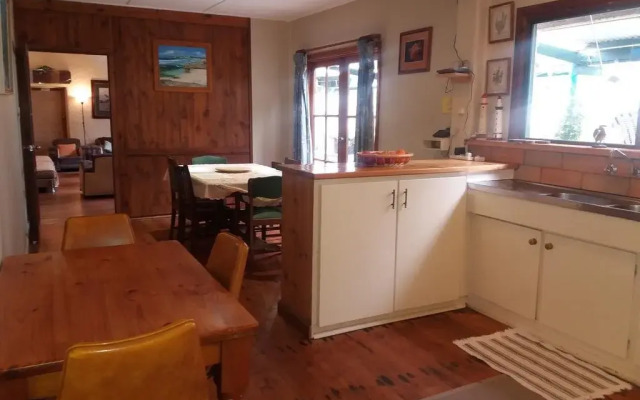 Pelican Lagoon Lodge