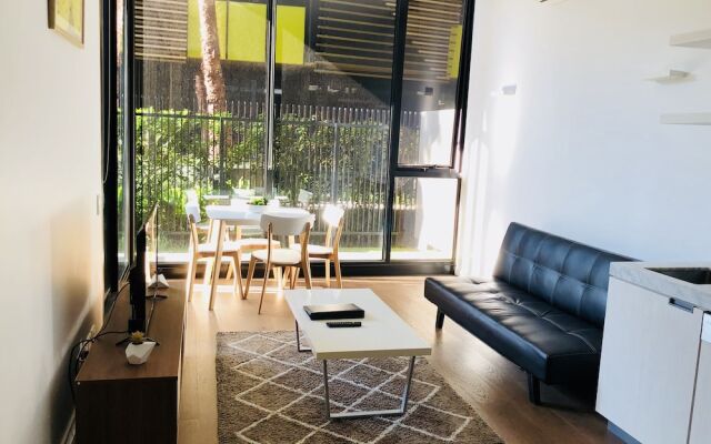 Spacious Cosy Bedroom Suite + Large Balcony