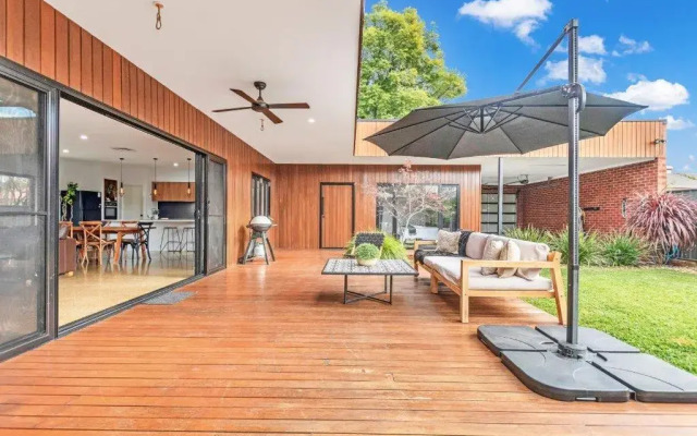 Villa Simone - Tranquil Hideaway in the Heart of Echuca