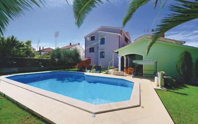 Stunning Apartment in Zadar With 2 Bedrooms, Wifi and Outdoor Swimming Pool