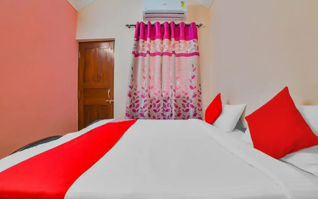 OYO 30364 Shalom Guest House