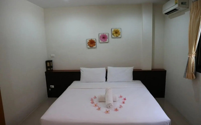 Baan Saensook Villas