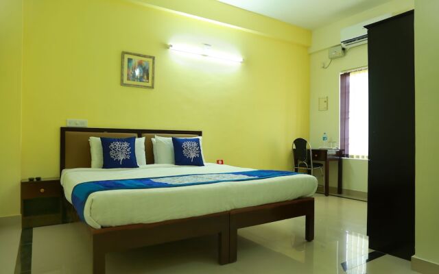 OYO 8273 Diamond Inn