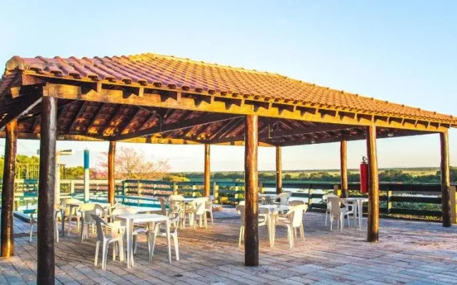 Candeias Hotel Gold Fish