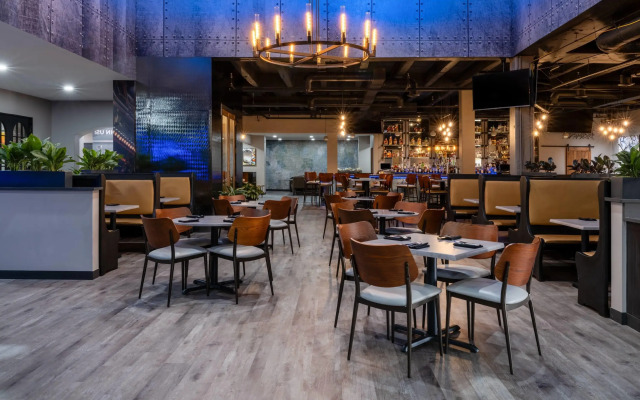 Wyndham Indianapolis Airport