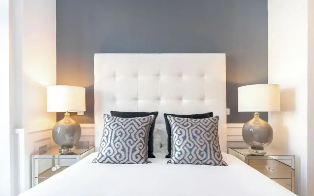 The Boulevard Prime Location & Timeless Luxury