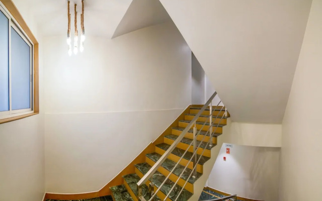 The Onyx by OYO Rooms