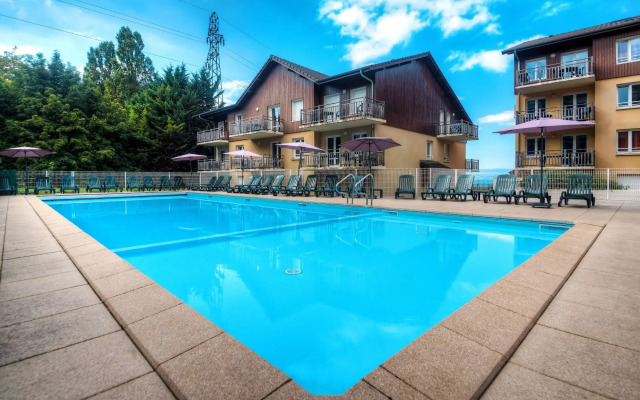 Zenitude Hotel-Residences Les Terrasses du Lac