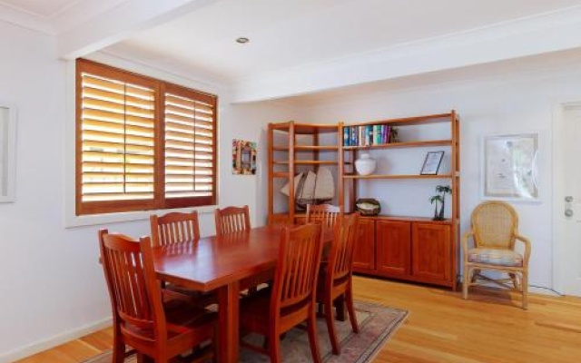Beauty And The Beach', 88 Foreshore Drive - Large Home With Wifi And Water Views – Guest Rooms – Salamander Bay