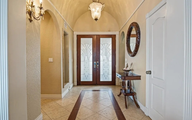 Crystal Beach Villa 5 Bedroom Home